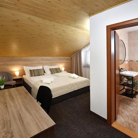 Vila Martina Hotel Poprad Eksteriør billede